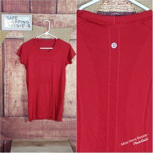 EUC LADIES LULULEMON RED RUNNING ACTIVE WEAR T SHIRTS